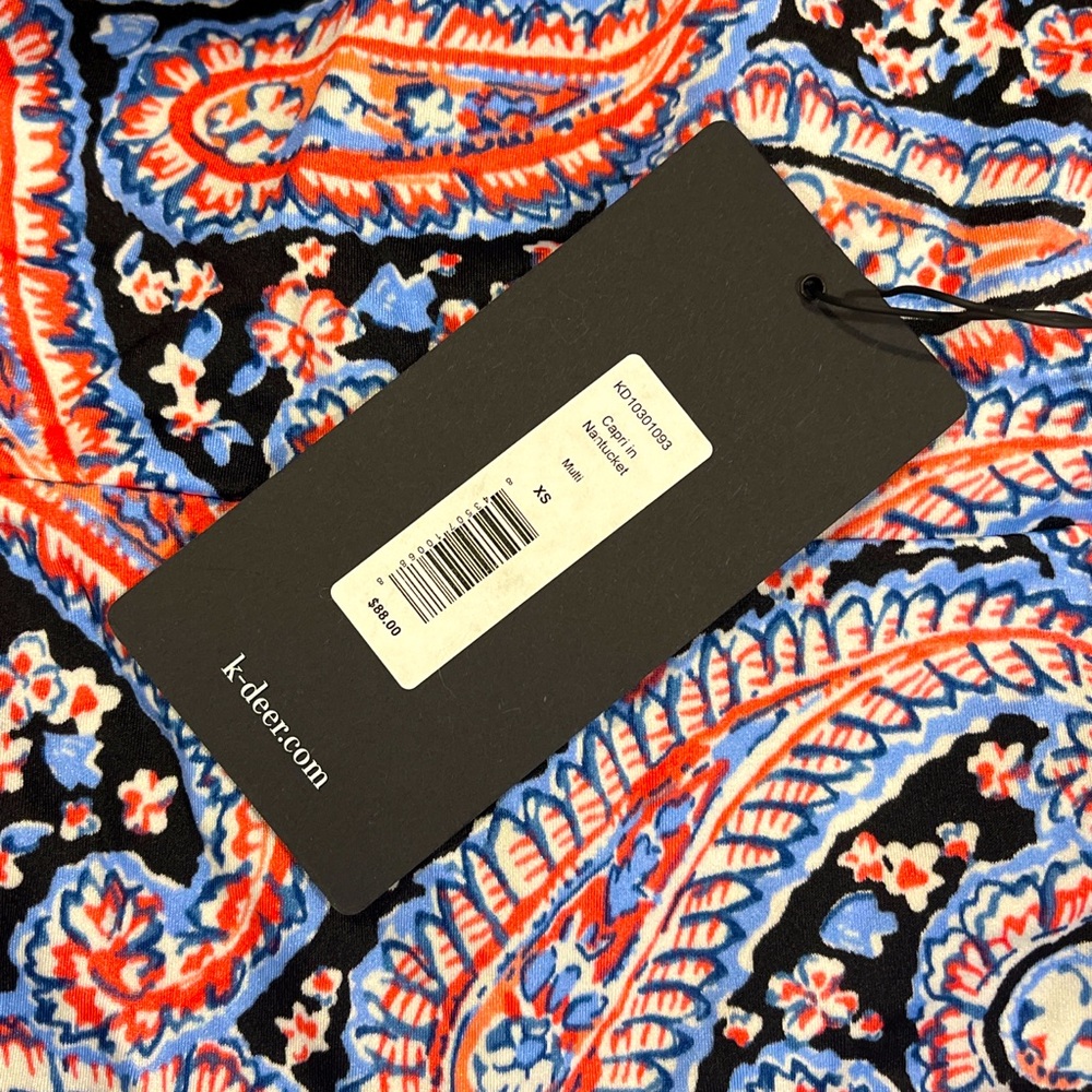 NWT K-Deer Legging Capri Nantucket Paisley Print Discontinued Brand